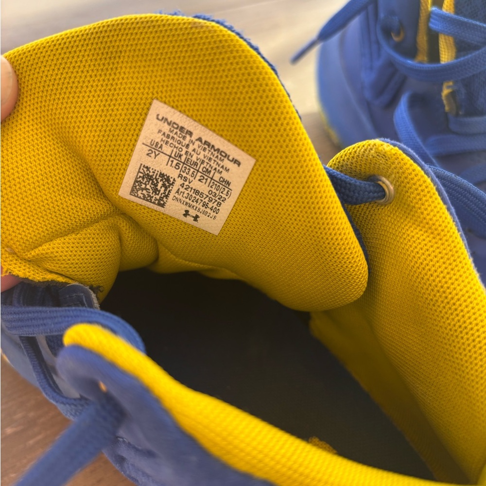 Under Armour Kids Sneakers in Blue and Yellow
